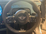 ミニ独特のゴーカートフィーリングと呼ばれる軽快なハンドリングはAT車、MT車のどちらでも楽しめます。