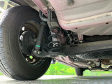 お車を安心してお乗りいただく為には、足回りの定期点検が欠かせません。サービスサポート(有償保証)では無料点検もご提供しており、安心のカーライフをお過ごしいただけるサポート体制が整っています。