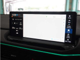 ◆Google マップ◆運転中も音声だけで安全に目的地設定ができます。交通状況の変化をリアルタイムに反映し、最適なルートをご案内します。