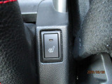 運転席にシートヒーターが搭載されています。寒い日に大活躍!