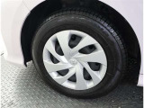 タイヤの溝もしっかりありますので、乗り出しで余計な費用が掛かることもありませんね。
