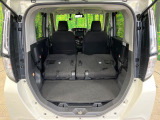 普段のお買い物や通勤、送迎等に十分な荷室スペースを確保しております。セカンドシートを倒すと、大きな荷物の積載も可能です♪