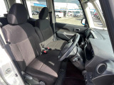 運転席シート廻りは使用感も少なく、良好な状態となっています。丁寧に使われていたことがよくわかりますね。