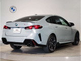 BMWのお車は、&ldquo;駆け抜ける歓び&rdquo;を体現しております。走行の安定性とコーナリングの良さを追求し、思い通りにハンドルの操作可能です。