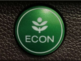 ★ECONスイッチ★ エコドライブを加速しよう!スイッチをONにすると、運転の仕方によるロスを抑え込み燃費をよくするようクルマが頑張ります(*^ー^*)燃費向上にチャレンジ♪