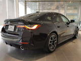 BMWプレミアムセレクション前橋では、高年式低走行モデルからMモデル、年式が経ちなかなかディーラーでは見かけないモデルまで幅広いラインナップで認定中古車を取り扱っております。品質に自信があります。