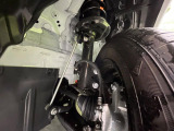 お車を安心してお乗りいただく為には、足回りの定期点検が欠かせません。サービスサポート(有償保証)では無料点検もご提供しており、安心のカーライフをお過ごしいただけるサポート体制が整っています。