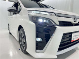 フォグランプ装着車です。暗い夜道の車両前方を明るく照らします