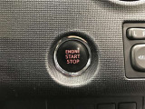 【キーレス】少し離れた場所からでもボタン一つでドアの開錠・施錠ができるのでとっても便利!