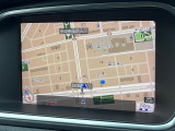 【純正HDDナビゲーション】地上デジタルTV放送、CD/DVD再生はもちろん、Bluetoothオーディオなど多彩なメディアに対応!ご納車時には最新の地図データへ無料更新。