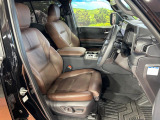 運転席シート廻りは使用感も少なく、良好な状態となっています。丁寧に使われていたことがよくわかりますね。