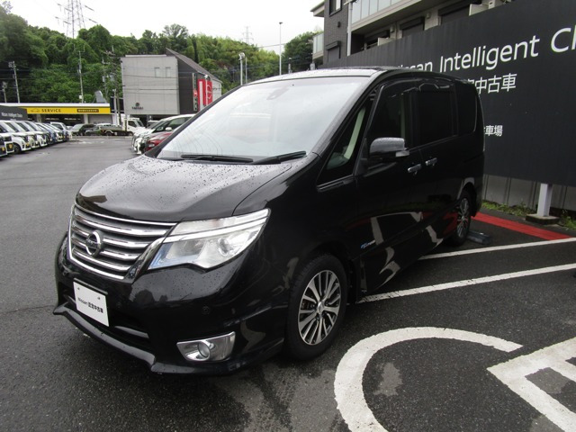 セレナ 2.0 ハイウェイスター S-HYBRID