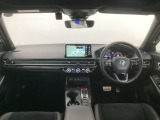 【前方視界】開放的な前方視界!運転がしやすく疲れにくいです♪窓が大きく、見通しがとっても良いおクルマですよ♪