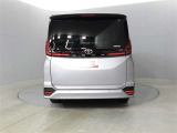 中古車の総合評価や内外装の状態などをひと目で分かるよう、トヨタ車のプロの検査員が実施した「車両検査証明書」をご用意しています。