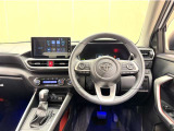 運転しやすいインパネ周りです。見やすいレイアウトで快適なドライブをサポートします☆☆