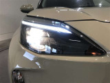 LEDヘッドライトです。デザイン性がよくとても明るいので、夜間の走行や悪天候でも安心です。しかも長寿命!