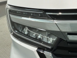 LEDヘッドライトは、点灯の瞬間から最大光量を発揮し、突然暗くなるトンネルなどでの安定感を高めます。