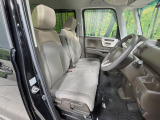 運転席シート廻りは使用感も少なく、良好な状態となっています。丁寧に使われていたことがよくわかりますね。