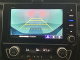 バックでの車庫入れも安心です! リアカメラが付いているバックモニター付のナビを装備しております。操作線もついており距離感も画面から確認できます。