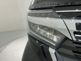 LEDヘッドライトは、点灯の瞬間から最大光量を発揮し、突然暗くなるトンネルなどでの安定感を高めます。