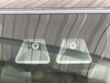 【スマートアシスト】走行中に前方の車両等を認識し、衝突しそうな時は警報とブレーキで衝突回避と被害軽減をアシスト。より安全にドライブをお楽しみいただけます。