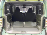 普段のお買い物や通勤、送迎等に十分な荷室スペースを確保しております。セカンドシートを倒すと、大きな荷物の積載も可能です♪
