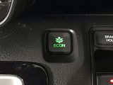 ★ECONスイッチ★ エコドライブを加速しよう!スイッチをONにすると、運転の仕方によるロスを抑え込み燃費をよくするようクルマが頑張ります(*^ー^*)燃費向上にチャレンジ♪