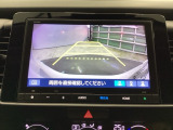 バックモニター付きで、車庫入れやバック時の後方確認をサポート。