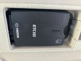 『マツダ純正・スマートインETC』 運転席のサンバイザーの裏にスッキリ収納になります。