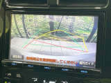 【バックカメラ】駐車時に後方がリアルタイム映像で確認できます。大型商業施設や立体駐車場での駐車時や、夜間のバック時に大活躍!運転スキルに関わらず、今や必須となった装備のひとつです!