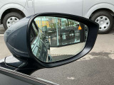 オレンジの点滅で後ろからきている車など、教えてくれます♪