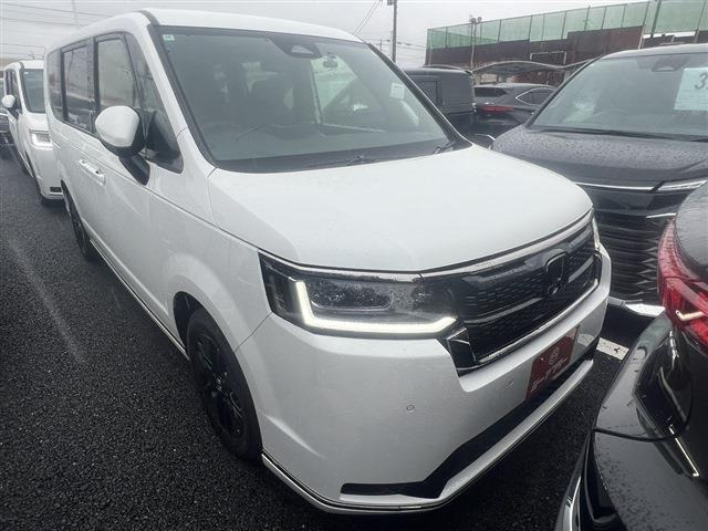 ステップワゴン 1.5 スパーダ 4WD 後期型 禁煙車 Carrozzeriaナビ