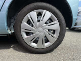 タイヤサイズは155/65R14です。