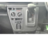 修復歴なし。修復歴(車体部(主に内側)の骨格部分の損傷による部位交換あるいは修正・補修)はありません。