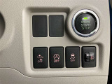 当社でご購入していただいた全ての車両はご納車前に、しっかり点検・整備してからのご納車になります。点検部位はエンジンオイル交換・ワイパーゴム・ブレーキ点検・調整・その他を確認の上ご納車致します。