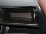 このエンジンルームをご覧下さい!埼玉トヨペットのお車は全て「ピカット一平」で、お車を隅々までピッカピカにしております。見えないところも手を抜きません!!