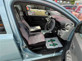 運転席開口部です