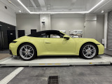 オプション:スポーツクロノパッケージ、タイヤ温度表示機能、Porsche Track Precision App を含む