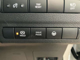 ◆ハンドル支援スイッチ◆車線中央付近を走行するようにステアリングを制御し、ハンドル操作を支援します。