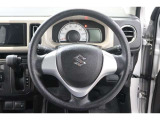 握りやすく、回しやすいステアリングは長時間の運転でも疲れを感じさせません!