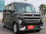 クールカーキパールメタリック