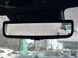 【デジタルインナーミラー】後席の大きな荷物や同乗者で後方が確認しづらい時でも安心!カメラが撮影した車両後方の映像をルームミラー内に表示。クリアな視界で状況の確認が可能です!
