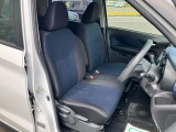 使用感のないきれいな運転席シートです!シートリフター付き♪