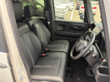 1列目シートです。足元までゆったりとご乗車頂けます!!
