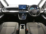 見通しのよいすっきりとした視界で、誰でも運転しやすいです。運転のしやすさは疲れにくさにも繋がりますよ♪