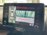 【パノラミックビューモニター】専用のカメラにより、上から見下ろしたような視点で360度クルマの周囲を確認することができます☆死角部分も確認しやすく、狭い場所での切り返しや駐車もスムーズに行えます。