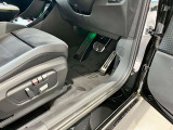 ≪駆け抜ける歓び≫ ≪Freude am Fahren≫