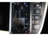 MTモード(シーケンシャルシフト)を装備しています。CVT車でありながら、マニュアル感覚のシフトチェンジが可能です。ドライバーの変速操作に応えたアクティブな走りが楽しめます。