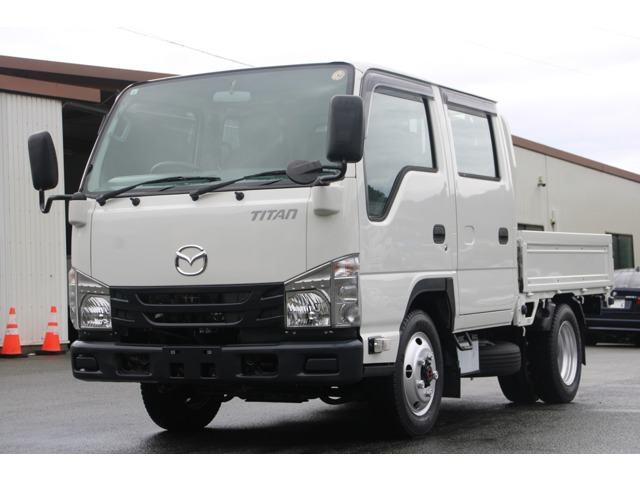タイタンWキャブ 1.5t 4WD 全低床