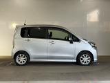 車検整備付きです。整備時にはエンジンオイル、オイルフィルター、ワイパーラバーなど、消耗品の交換も致します